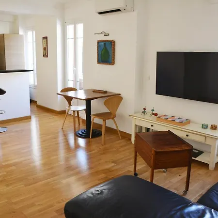 Apartment Be Our Guests In Port Bonaparte *